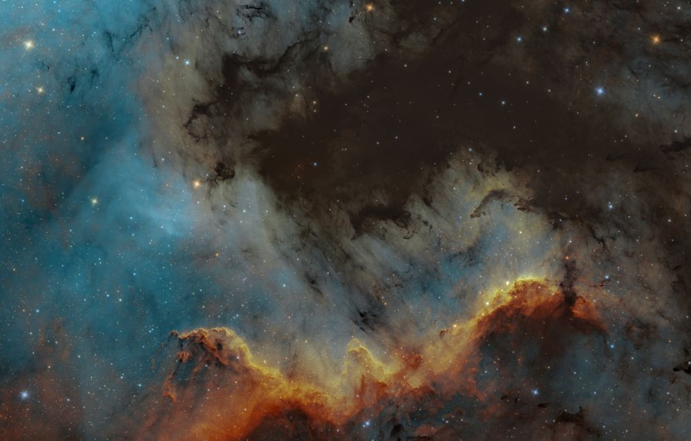 NGC 7000 a piece of the wall in SHO