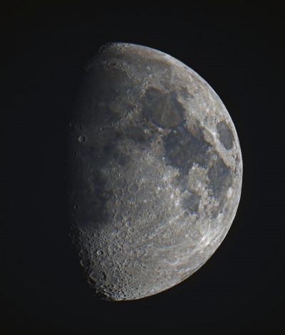 Moon (color)