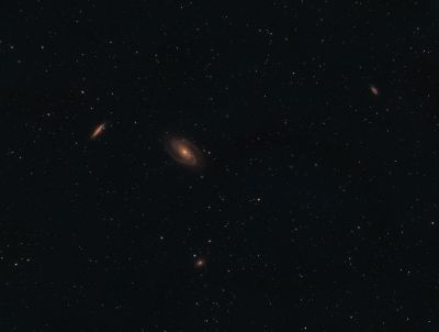Галактики Боде, Сигара и Гирлянда (M 81, M 82 и NGC 3077) + NGC 2976