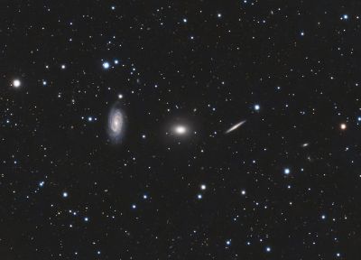 Трио Дракона (NGC 5981, NGC 5982, NGC 5985)