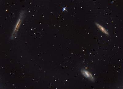 M65, M66, NGC 3628 Триплет Льва
