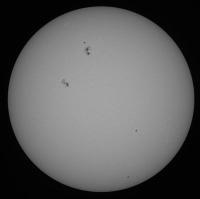 Солнце с группой пятен 29 мая 2025 года