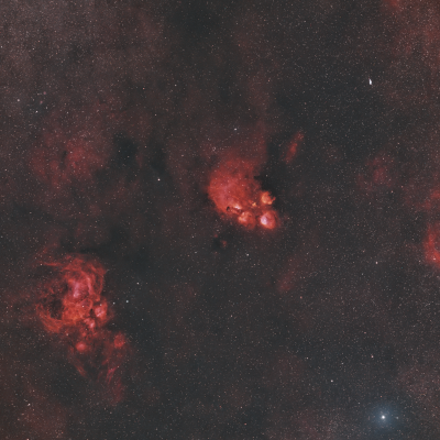 NGC 6334 (туманность Кошачья Лапа), NGC 6302 (Туманность бабочка), NGC 6357 (туманность Лобстер)