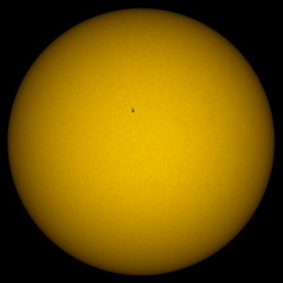 Солнце 01.06.2021 с группой пятен №2827