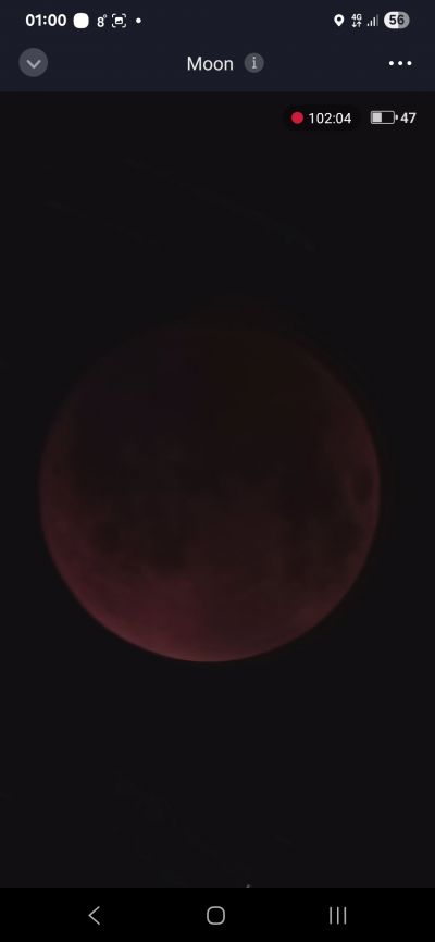 Луна в максимальной фазе лунного затмения в ночь с 7 на 8 сентября 2025 года