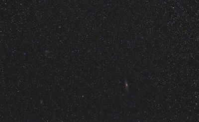 Район в созвездии Андромеды и Треугольника 