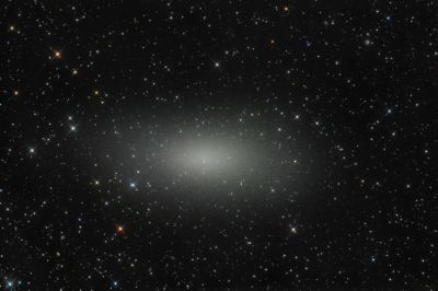 Галактика NGC 147