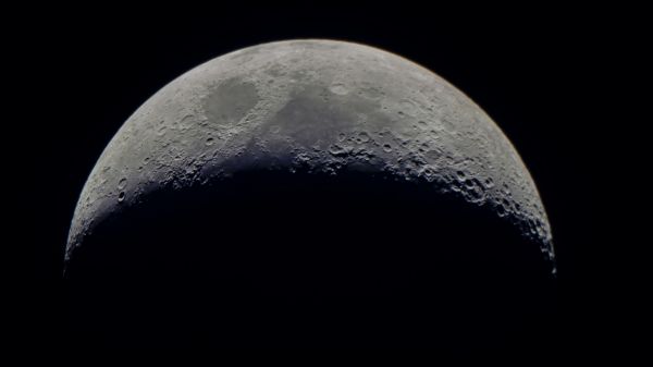 Moon 30% - Astrophotography