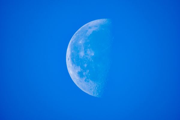 The Morning Moon - Astrophotography