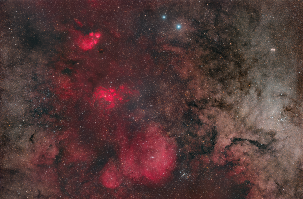 Cat's Paw Nebula and Lobster Nebula widefield (HaOIII) - Astrophotography