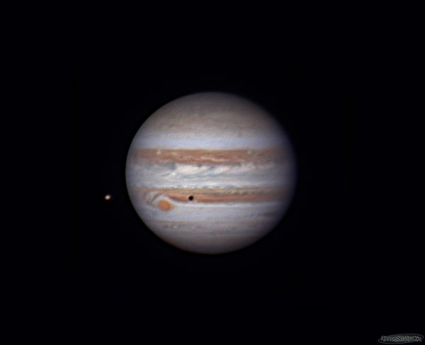 Jupiter and Io. Transit of the satellite's shadow and the GRS. - Astrophotography