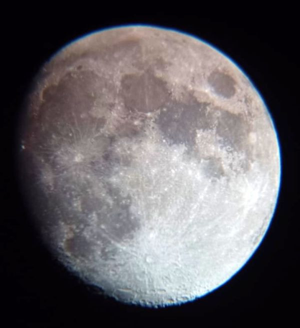 Luna creciente - Astrophotography