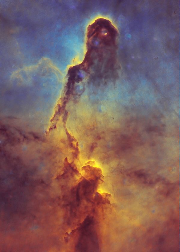 Elephant's Trunk Nebula without stars (Collinder 439, Trumpler 37) in Cepheus in (Synthetic L)SHO palette - Astrophotography