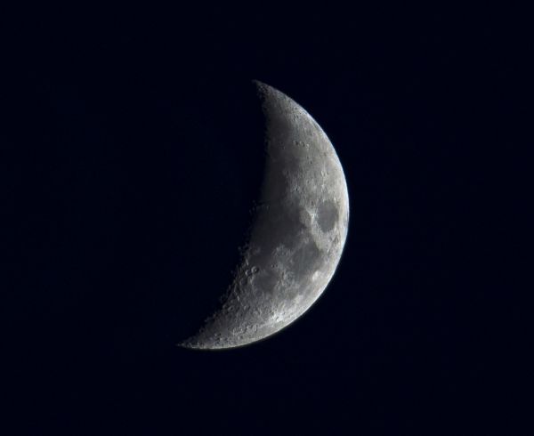 New Year Crescent - Astrophotography