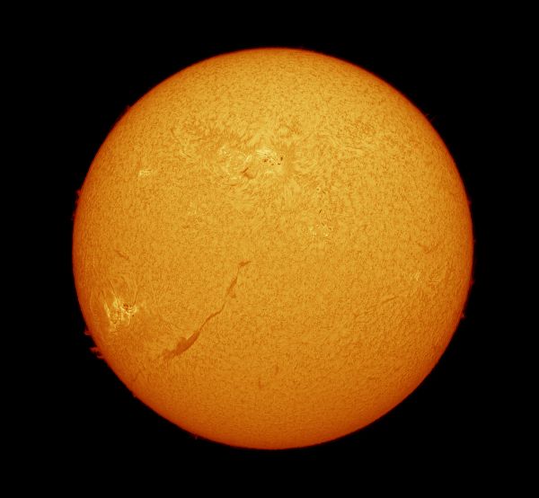 First result of imaging the Solar Chromosphere with Lunt LS40THa - Astrophotography