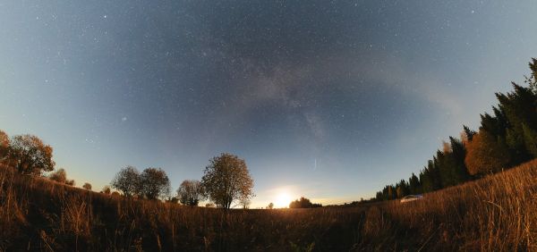 Moon, field and some arc - Astrophotography