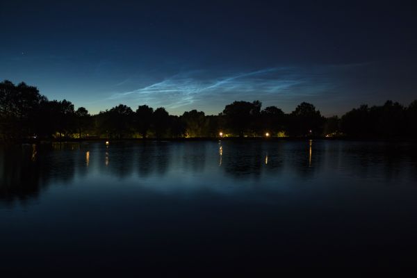 Noctilucent clouds over Moscow on June 15, 2022, at 23:48 Moscow time. - Astrophotography