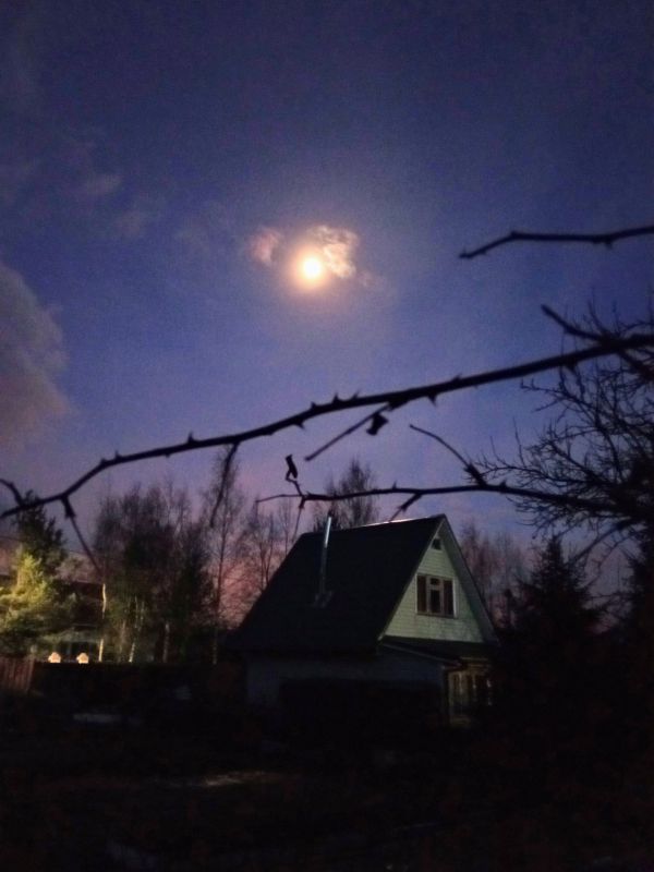 Here's the Supermoon, April 2021 - Astrophotography