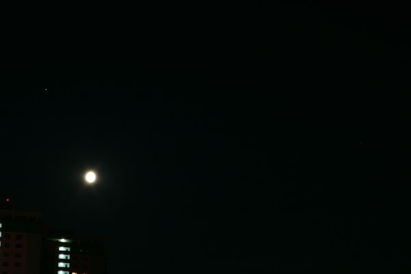 Conjunction (Triangle) of the Moon, Jupiter, and Saturn from July 25 to 26, 2021 - Astrophotography