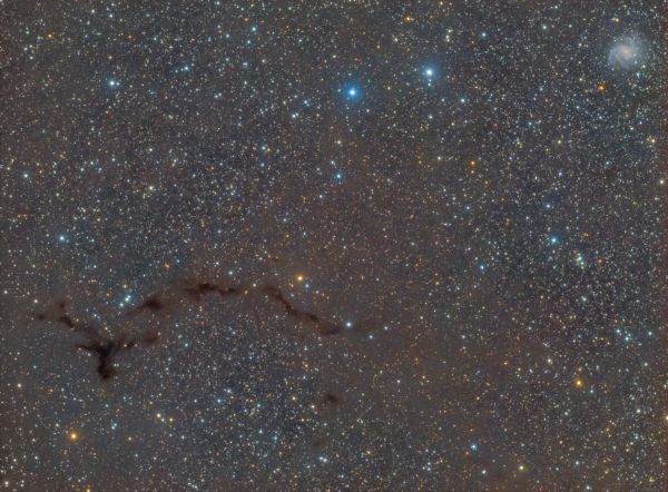 B150 in Cepheus (+NGC 6946) - Astrophotography