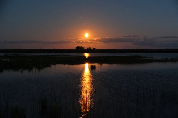 Moonset in August 2022 - Astrophotography