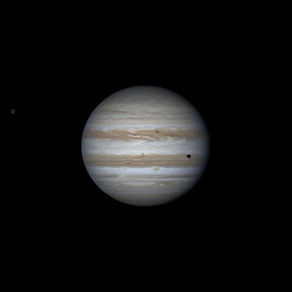 Jupiter, Callisto, Io and its shadow. - Astrophotography
