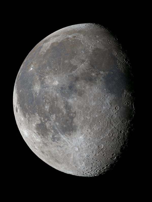 Moon before last quarter (color) - Astrophotography