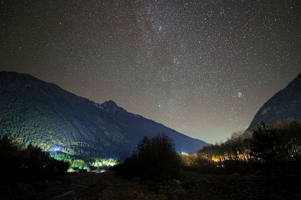 At the Porog Neba tourist base (North Ossetia) - Astrophotography