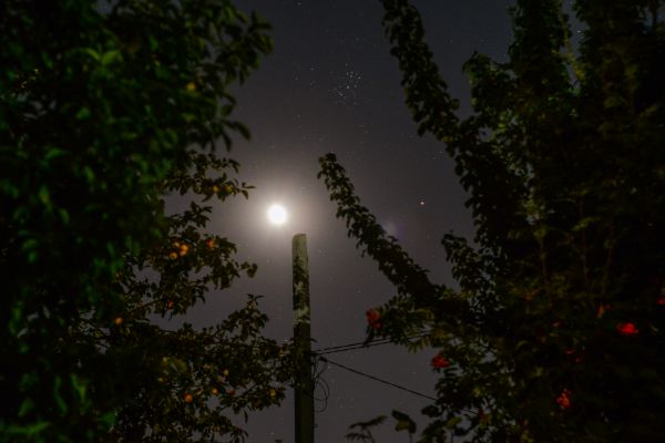Apple conjunction of the Moon, Mars, and the Pleiades - Astrophotography
