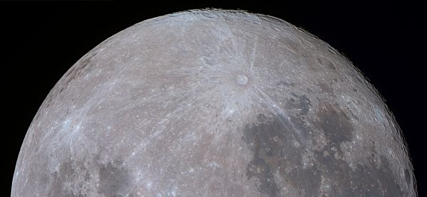 Moon in the south, full moon - Astrophotography