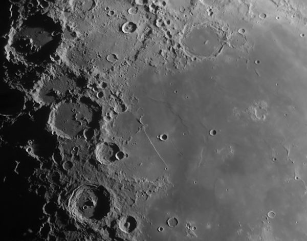 The Straight Wall 170716 - Astrophotography