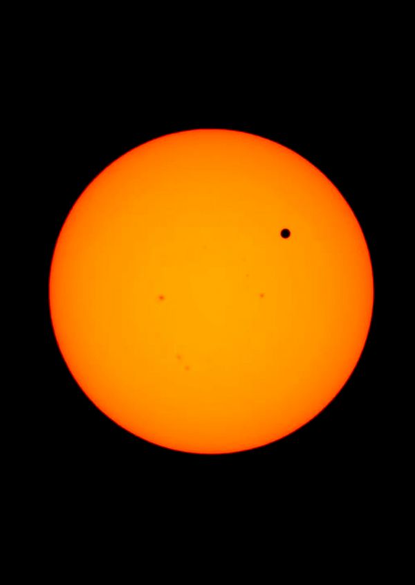 Transit of Venus across the solar disk - Astrophotography
