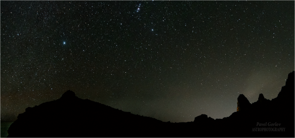 Sirius and the lower part of the constellation Orion over Cape Kapchik, Crimea. January 2, 2020. - Astrophotography