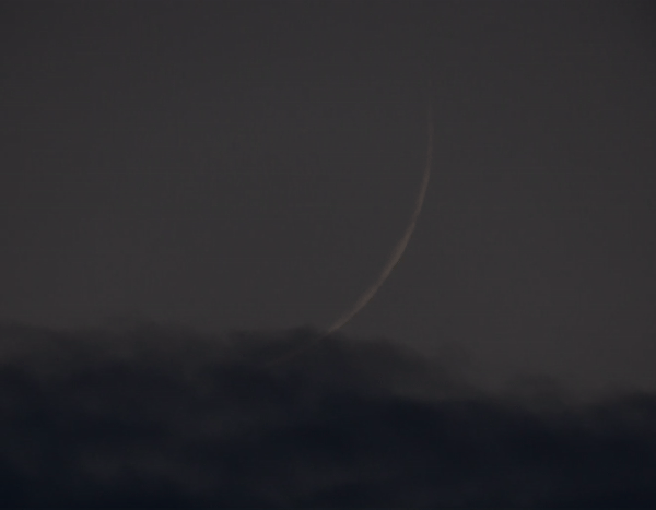 Neomenia in the clouds (06/07/24, 21:30 Moscow time) - Astrophotography