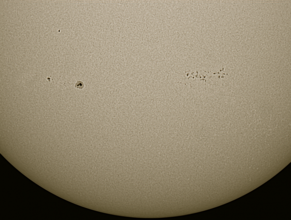Sunspot groups 3331 and 3327 - Astrophotography
