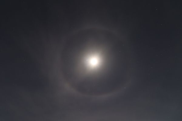 Lunar halo - Astrophotography