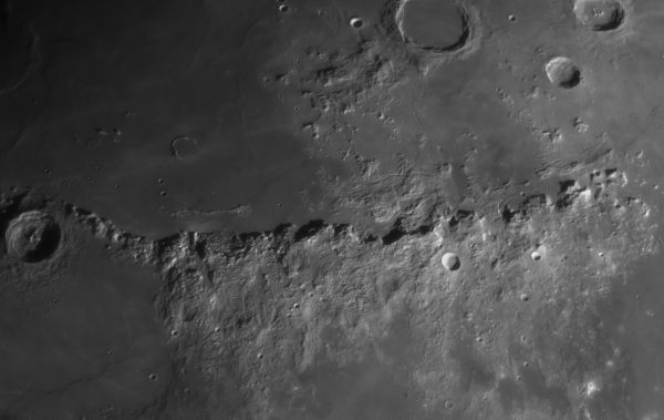 Apennine Mountains - Astrophotography