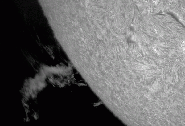 Giant prominence on May 23 in 36 minutes. - Astrophotography