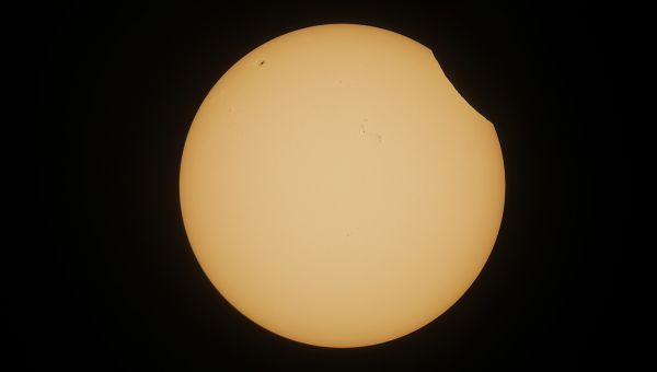 Eclipse of the sun, partial by the moon on March 29 - Astrophotography