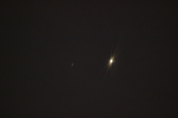 Diffraction spikes. Bahtinov mask. - Astrophotography