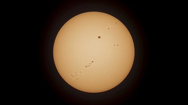 Sunspots 3886, 3884, 3889 - Astrophotography