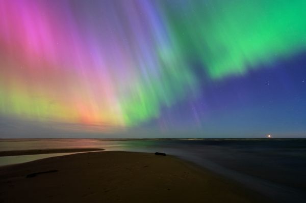 Moonset + Aurora 05.2024 - Astrophotography
