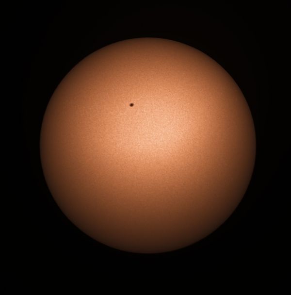 Hot sphere (H-alpha 7nm) - Astrophotography