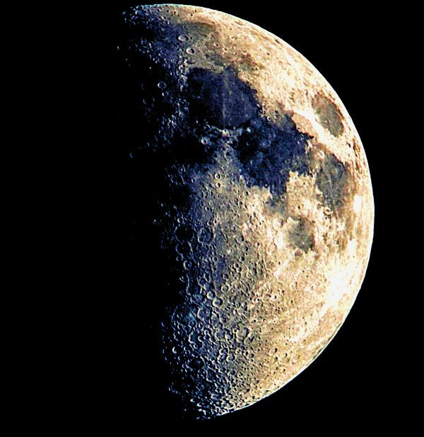Half moon coloured - Astrophotography