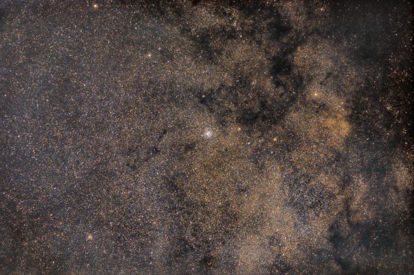 M11 and the star clouds in Scutum - Astrophotography