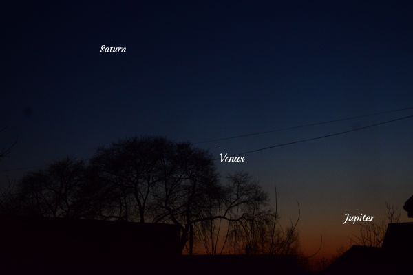 Saturn, Venus, and Jupiter in the evening sky on December 3, 2019. - Astrophotography