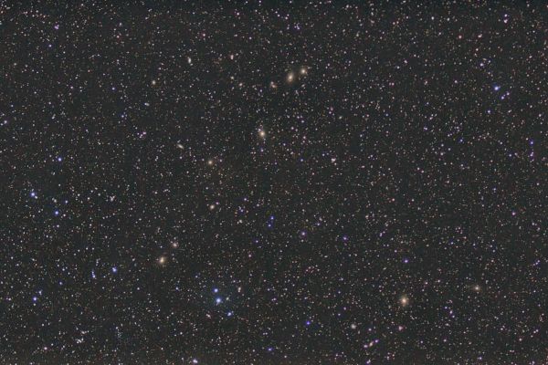 Markarian's Chain and its surroundings - Astrophotography