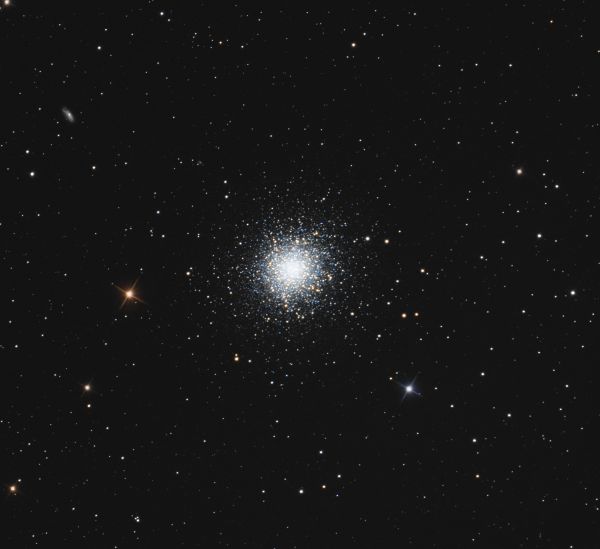 M13 (Globular cluster) - Astrophotography