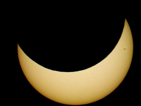 Maximum phase of the solar eclipse in Moscow on 25.10.22 - Astrophotography