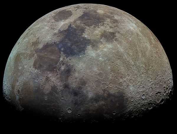 Color panorama of the moon - Astrophotography